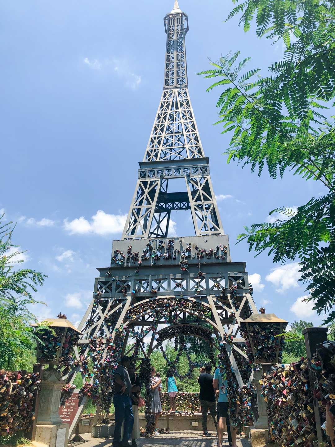 Hartbeespoort-Little-Paris-4